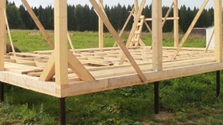 Сарай на винтовых сваях или хозблок на сваях Юбилейный цена от 2527 руб. / шт.